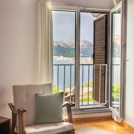 Apartman Kori *